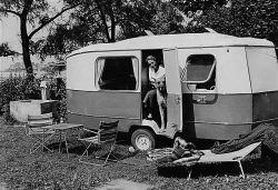 Hymer produkuje kampery półzintegrowane, zintegrowane i z