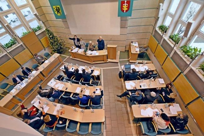 Po XXXIX Sesji Rady Miasta W środę, 24 stycznia o godz. 12.00, w sali 105 Urzędu Miasta Gdyni odbyła się XXXIX Sesja Rady Miasta podczas której, radni obradowali m.in.