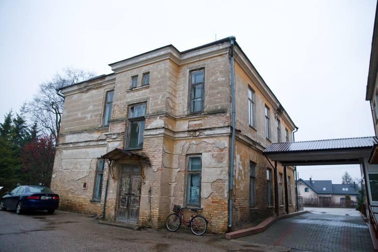 Fot Zabytkowa kamienica po byłej przychodni, Knyszyn, ul Grodzieńska źródło Wojciech