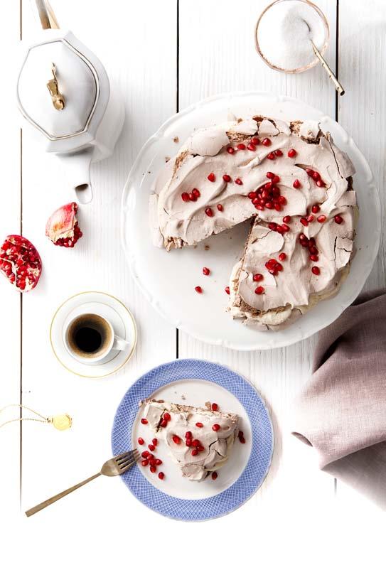 cukru marki Polski Cukier 50 g masła orzechowego 4 łyżki serka mascarpone Do dekoracji: 1 owoc granatu Przygotowanie Krok 1 zadbaj od formę!