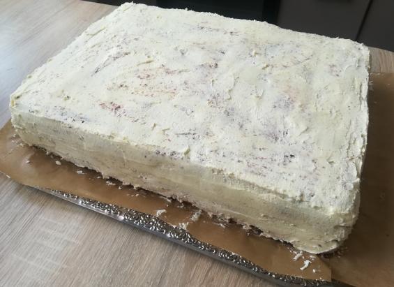 11 polewa- Polewę rozpuścić wraz se śmietanką nad parą.