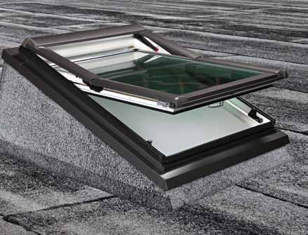 Systemy do dachów płaskich Systemy do dachów płaskich Designo EBR FLD Zalety w skrócie + stabilny i zatrzymujący ciepło system do dachów płaskich + dla wszystkich okien dachowych Roto z Termo-blokiem