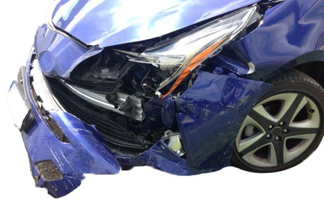 Zadanie 22. W pojeździe przedstawionym na rysunku naprawa uszkodzeń polegać będzie na Zadanie 23. formowaniu nadwozia na ramie naprawczej.