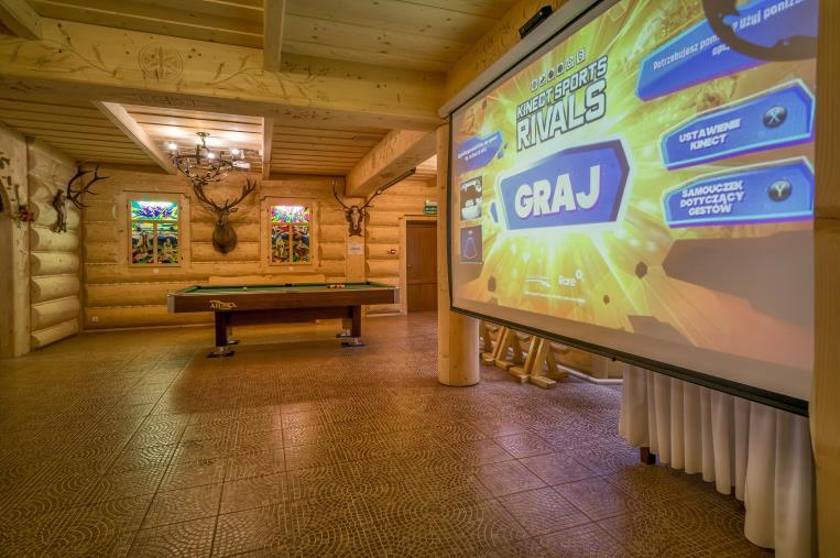 bufetu jak również obiady, obiadokolacje oraz kolacje Sala Bankietowa w