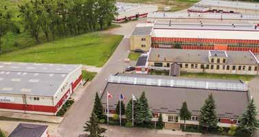 Co roku wytwarza ponad 660 mln sztuk łączników, co stanowi prawie 5 mln kilogramów! W zakładzie jest zatrudnionych ponad 100 osób.