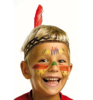 Pomaluj twarz w barwy wojenne lub plemienne.