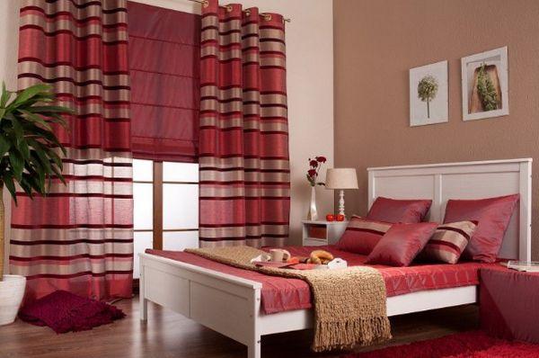 Zwykle odradza się stosowania koloru czerwonego czy bordowego przy aranżowaniu sypialni.