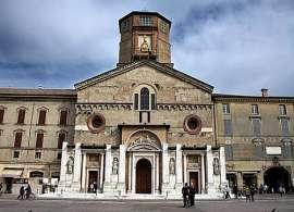 Co warto zobaczyć w Reggio Emilia? Duomo - kościół rzymskokatolicki poświęcony Wniebowzięciu Najświętszej Maryi Panny.