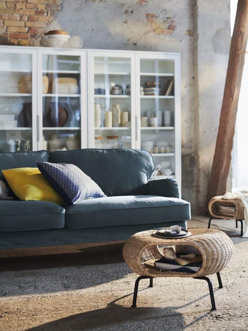 Materiały prasowe IKEA / KWIECIEŃ 2019 / 6 Podnóżek GAMLEHULT Rozsiądź się i zrelaksuj w naturalnym stylu.