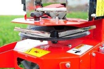 17 Regulacja punktu padania MDS Regulacja punktu padania pozwala na zmianę całego obrazu rozsiewania w obu kierunkach o 20. Może to mieć znaczenie w przypadku niektórych rozsiewanych materiałów.