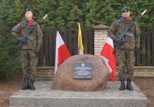 6 Gazeta w Choroszczy nr 167 gazeta.choroszcz.pl Stulecie założenia Polskiej Organizacji Wojskowej było uroczyście obchodzone w Choroszczy od 6 do 8 października 2017 roku.