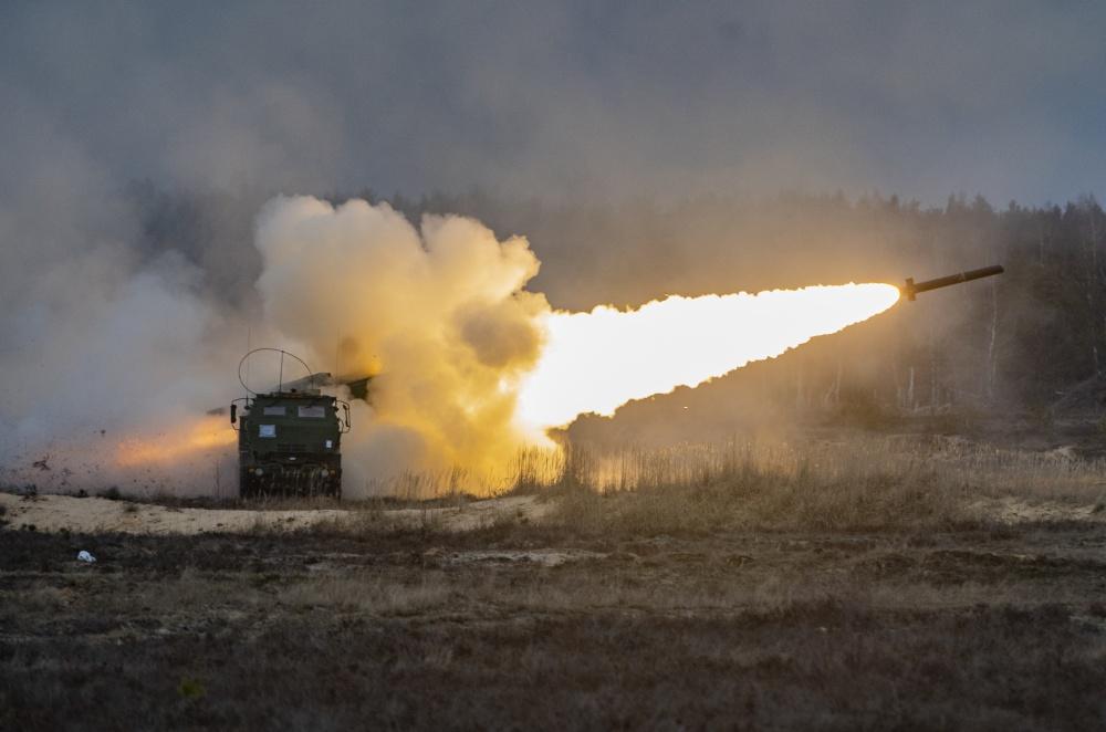 Wyrzutnia HIMARS należąca do US Marines podczas ćwiczeń na Łotwie, fot. Sgt.