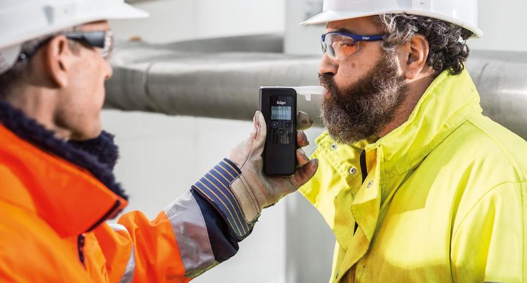 W skrócie Sprawdzona technologia pomiarowa ponad 200 tyś. jednostek w użyciu na całym świecie. Konsumpcja alkoholu w miejscu pracy może posiadać daleko idące i trwałe skutki.