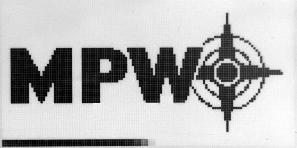 7.2 Wyświetlacz Na pulpicie sterowniczym znajduje się wyświetlacz. Widoki ekranów podstawowych zostały przedstawione poniżej.