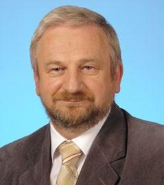 AKTUALNOŚCI Z życia Związków Zawodowych J Zdzisław Salus Związki Zawodowe w Krajowej Spółce Cukrowej S.A. rozwijają się pozyskując nowych członków. W dniu 12 maja br.