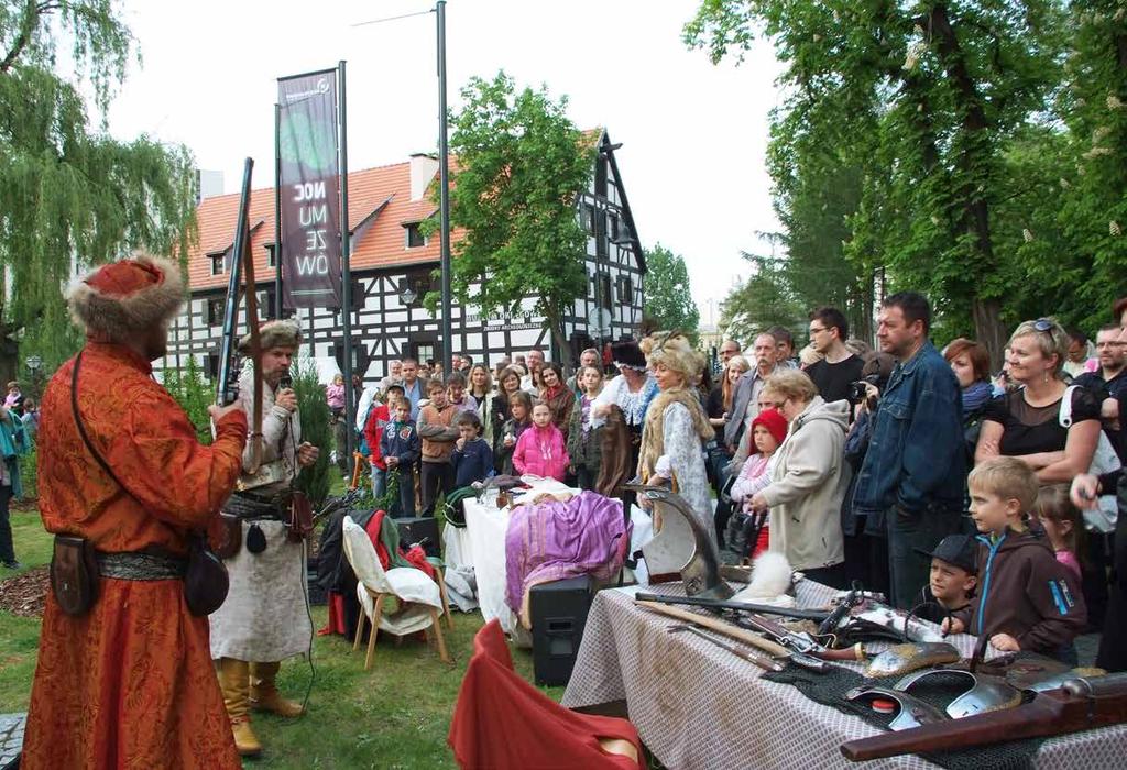 Europejska Noc Muzeów Wernisaże, warsztaty, gry terenowe, pokazy oraz konkursy z nagrodami - wszystko to, a nawet więcej czeka na muzealnych gości podczas Europejskiej Nocy Muzeów.