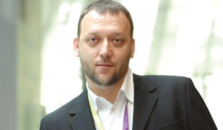 Adam Jadczak redaktor naczelny ITwiz Jak wynika z raportu firmy konsultingowej Bain & Company, coraz częściej głównym celem fuzji i przejęć na świecie staje się chęć pozyskania nowych produktów lub