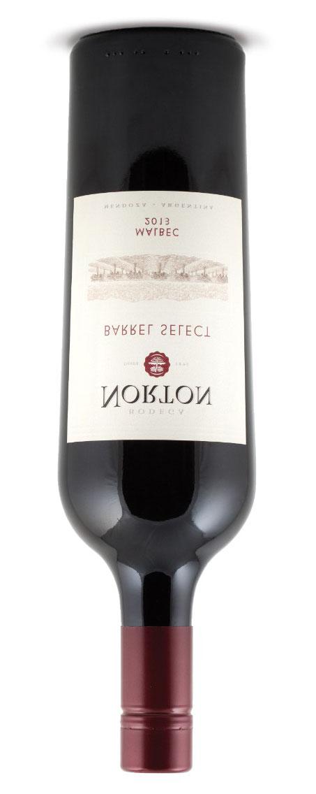 STEKI / STEAKS Stek z polędwicy podany z gotowanymi warzywami i sosem bernaise lub pieprzowym oraz krokietem kukurydzianym z ziemniaków 69,- Fillet steak in Béarnaise sauce or pepper sauce served