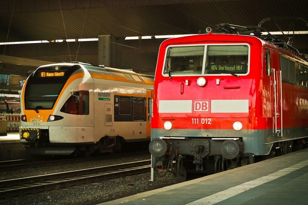 Środki transportu w Niemczech Czy wiesz, że? Tę część naszej lekcji poświecimy transportowi publicznemu w Niemczech.