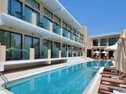 1,50 EUR za pokój/noc, 4* - ok. 3 EUR za pokój/noc, 5* - ok. 4 EUR za pokój/noc Oferta 3 Kierunek Grecja Zakynthos Hotel Hotel Selyria Resort Kategoria Wylot Poznań Termin 20.06.2019 27.06.2019 Cena za os.