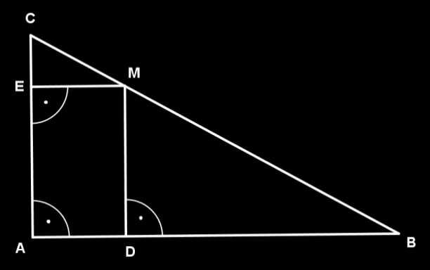 10 Zadanie 30. (2 pkt) W trójkącie prostokątnym ABC punkt M leży na przeciwprostokątnej BC. Z punktu M poprowadzono odcinki DM i EM prostopadłe odpowiednio do przyprostokątnych AB i AC (rysunek).