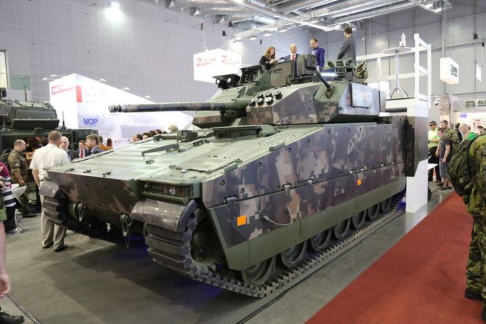 CV-90 CZ na stoisku BAE Systems. Fot. Andrzej Hładij/Defence24.