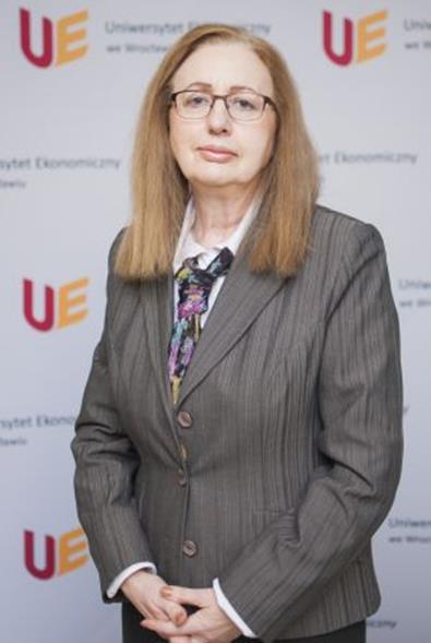 dr hab. Ewa Pancer-Cybulska, prof. UE 1. Doświadczenia i perspektywy integracji w Europie 2. Polska jako kraj członkowski UE sukcesy, szanse, bariery integracji 3.