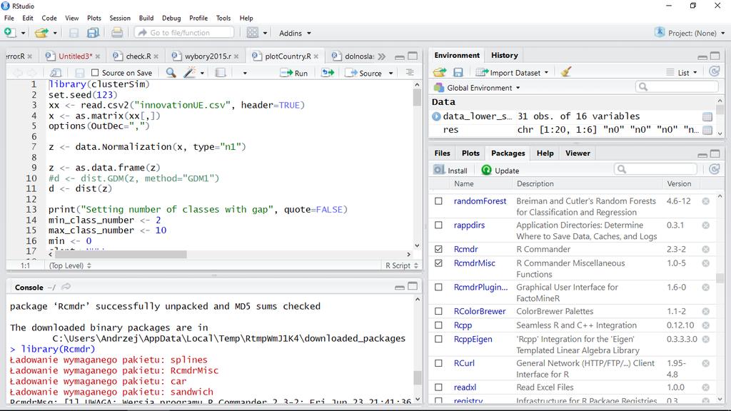 RCMDR (R na skróty ) 1. Zainstaluj przy pomocy RStudio pakiet clustersim 2.