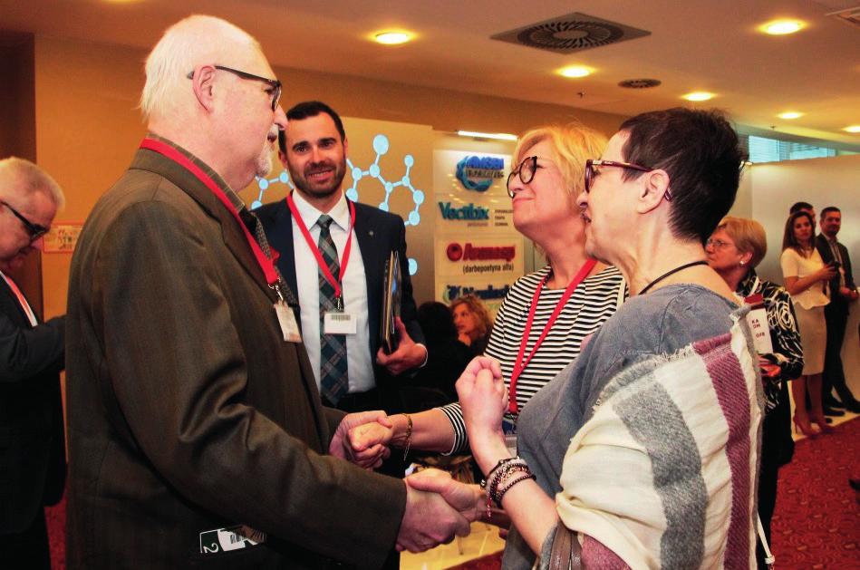 Prof. Edward Towpik, Redaktor Honorowy Nowotworów, prof. nadz. Wojciech Wysocki, nowy Redaktor Naczelny, prof. Marzena Wełnicka-Jaśkiewicz oraz dr n. med. Barbara Radecka (fot. S.