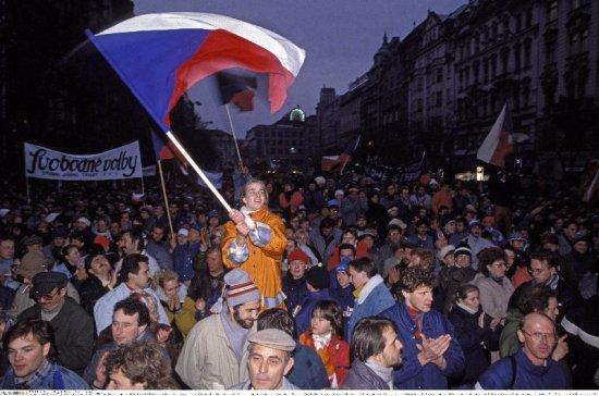 który dokonał się z dniem 1 I 1993 roku.