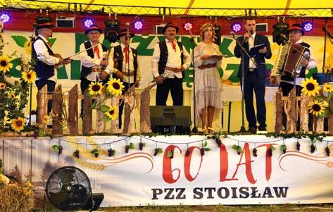 PO GODZINACH Dożynki gminne w Mścicach połączone były z obchodami 60-lecia PZZ Stoisław. Przedsiębiorstwo Zbożowo - Młynarskie PZZ w Stoisławiu S.A. to jeden z największych zakładów młynarskich w Polsce.