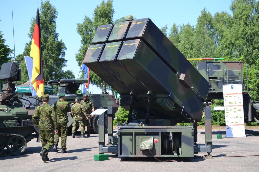 Przewoźna wyrzutnia norweskiego systemu przeciwlotniczego krótkiego zasięgu Land NASAMS. Fot. M.