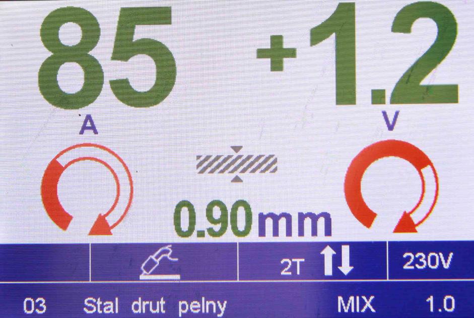 Rysunek 5: Wybór metody spawania (wybrano: MIG/MAG Synergia) Użyj przycisku z prawej górnej strony panelu A6 WELDING, żeby wyświetlić