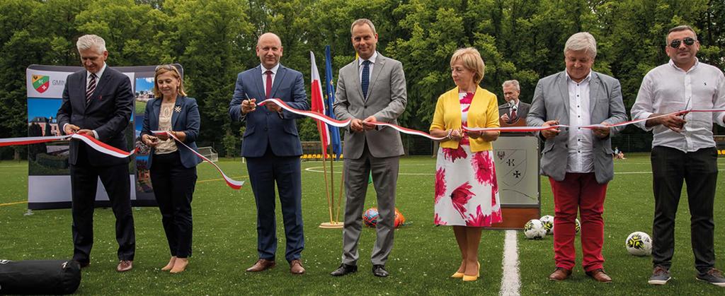 Dąbrowski, Dyrektor KOK Maria Bokun, Dyrektor KOSiR Maja Muszyńska, gminni radni i sołtysi, dyrektorzy szkół i przedszkoli, działacze sportowi, oraz dzieci i młodzież wraz z rodzicami.