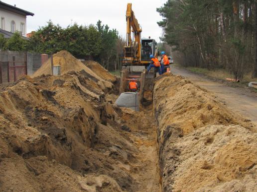 21. W 2018 roku planowane wykonanie prac związanych wykonaniem instalacji odprowadzenia ścieków z budynku Szkole Podstawowej w Kruszynie. Na powyższy cel zabezpieczone zostały środki w wysokości 170.