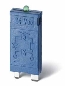 01 WartoÊci znamionowe 12 A - 250 V WytrzymałoÊç izolacji 2 kv AC Stopieƒ ochrony IP 20 Temperatura otoczenia C 40 +70 Moment obrotowy dokr cania Êrub zacisków Nm 0.