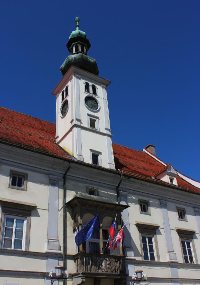 FORMY TESTAMENTU URZĘDOWY Testament urzędowy spadkodawca w obecności dwóch świadków i np.