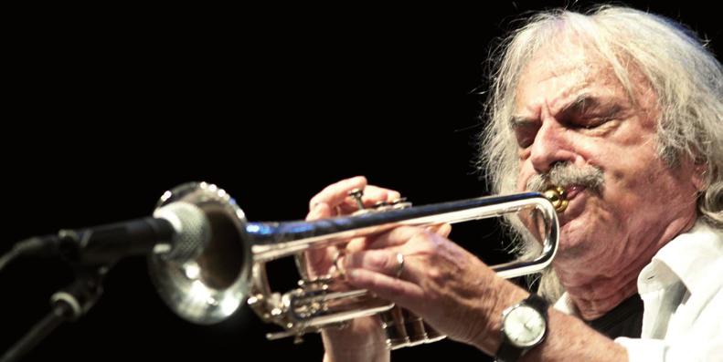 XXV Międzynarodowy Plenerowy Festiwal Jazz Na Starówce XXV Festival Internazionale Jazz all aria aperta nella Città Vecchia Wstęp wolny Ingresso libero 11 Enrico Rava Special Edition sobota sabato 06.