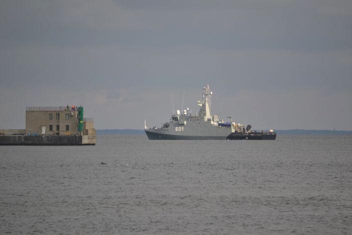 Badania kwalifikacyjne prototypu niszczyciela min ORP Kormoran zakończyły się pod koniec września br. Ale nowych okrętów nadal nie zamówiono. Fot. M.Dura Tymczasem jeszcze 28 listopada 2017 r.