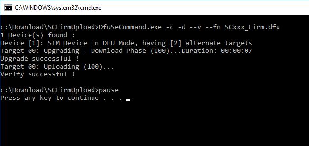 Aktualizacja firmware Wersja oprogramowania ładowarki wyświetlana jest na ekranie w dolnej linii w momencie włączenia ładowarki do zasilania. sc38 3.